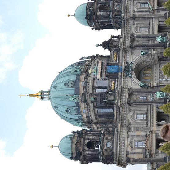 zwiedzili Hofkirche katedrę w barokowym stylu (z sercem Augusta II Mocnego), Zwinger piękną barokową budowlę z czasów saskich, rezydencję Wettynów skarbnicę saskich królów, Pałac Taschenberg