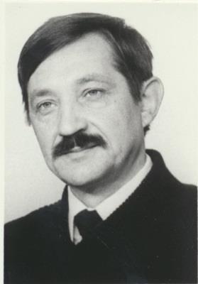 Jarosław Wierzbiński Tytuł naukowy: Profesor nauk humanistycznych Stanowisko: Profesor nadzwyczajny Telefon: +48 42 6655312 E-mail jarekw@uni.lodz.