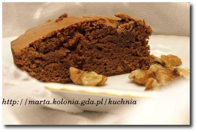 Ten przepis miałam w zakamarkach swojego zeszytu i długo czekał on na sprawdzenie. Sądziłam, że będzie to brownies, jednak na brownies jest ono ciut za suche i za lekkie.