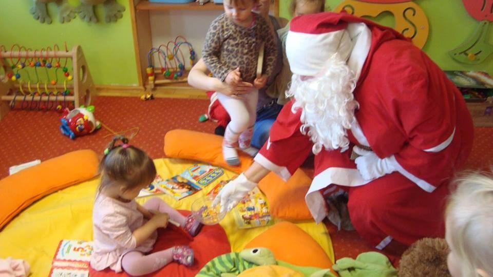 W dniu 4 grudnia nasze Smykusie odwiedził Mikołaj.