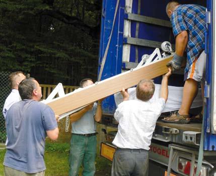 Nie tylko za sprawą stacji socjalnej, funkcjonującej już dziesięć lat, która nieodpłatnie pomaga chorym i potrzebującym, ale także darów, które regularnie docierają do mieszkańców oraz różnych