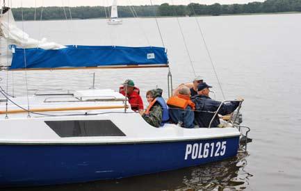 Przeprowadzono dwa biegi długodystansowe wokół wyspy Lipowy Ostrów na