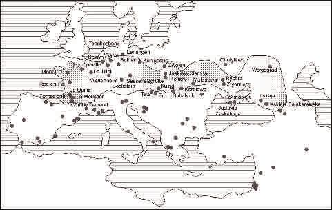 94-106 Rys. 2. Młodsza faza środkowego paleolitu zasięg stanowisk mikockich (obszar zakropkowany) i ważniejsze stanowiska mustierskie w Europie i na Bliskim Wschodzie (na podstawie J.K.