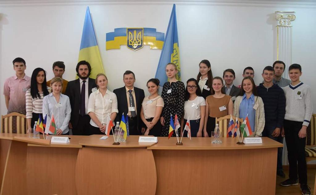 Podczas konferencji zawarliśmy znajomość ze studentami ukraińskiego uniwersytetu, którzy oprowadzili nas po swoim mieście.