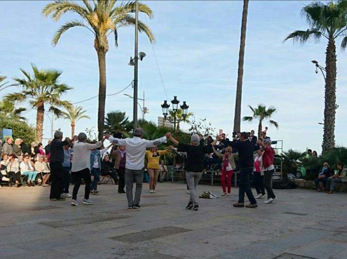 Wycieczka III LO, Hiszpania, Costa Brava, 23.04-27.04.2017 Nazwa nadmorskiego kurortu Lloret de Mar przywodzić może skojarzenia z bezrefleksyjną, powierzchowną zabawą.