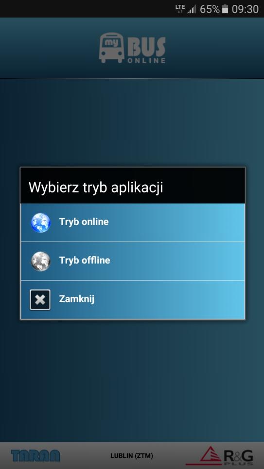 Tryb online ściąga dodatkowe dane z sieci, sprawdza przed uruchomieniem rozkład jazdy i w razie potrzeby