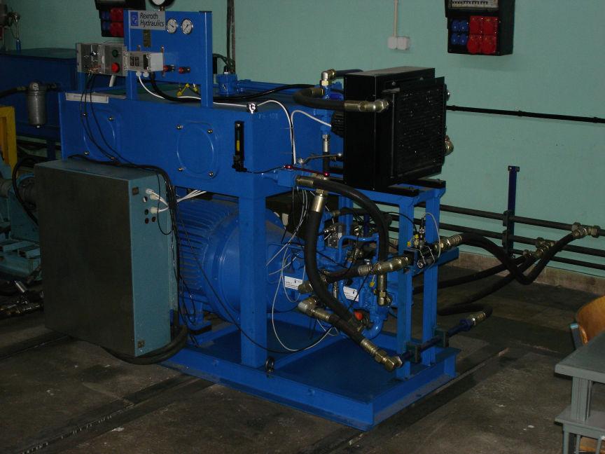 Hydrotronika Maszyny robocze ciężkie Hydrostatyczna sieć stałociśnieniowa z funkcją rekuperacji energii Generator hydrauliczny wraz z regulatorem
