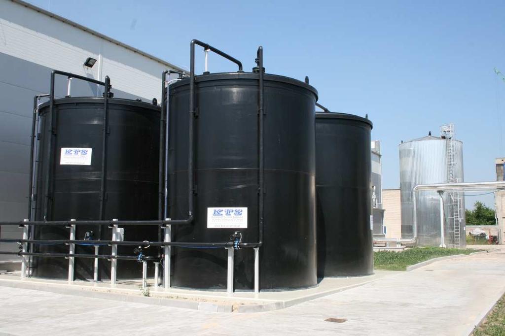 11 Zbiorniki cylindryczne magazynowe i procesowe Wyposażenie dodatkowe: Izolacja i Ogrzewanie Izolacja zbiorników z Tworzyw (Tw): 1.