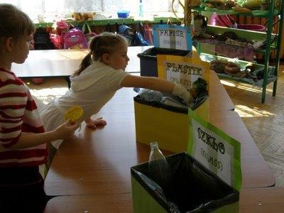 Ułożenie wspólnego opowiadania o wątku ekologicznym, ilustracja opowiadania i jego nagranie w języku polskim, greckim i angielskim z użyciem programu