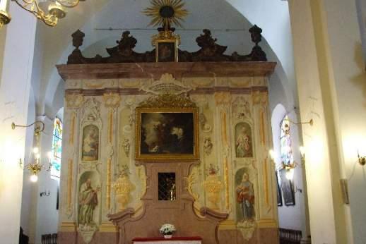 Wiechowicach, w Branicach (kościół Wniebowzięcia NMP), w Dzierżysławiu, w Pietrowicach Wielkich (kościół św. Krzyża), w Pietraszynie, w Samborowicach i w Chałupkach.