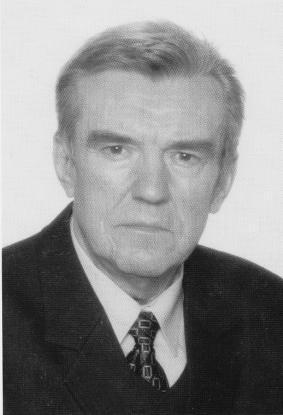 Mierzwiński Henryk Stefan (1935-2011), historyk regionalista, pedagog, działacz oświatowy, profesor Akademii Wychowania Fizycznego w Białej Podlaskiej i profesor w Instytucie Historii Akademii