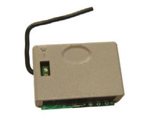 Odbiornik podłączany jest za pomocą wtyczki MOLEX 5 PIN, bezpośrednio do urządzeń elektronicznych GENIUS lub do