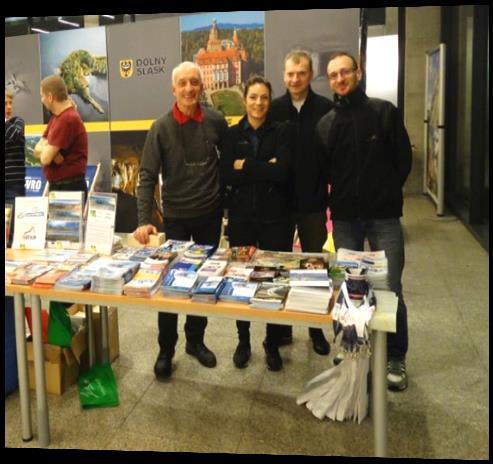 Na specjalnym stoisku promocyjnym Urzędu Marszałkowskiego