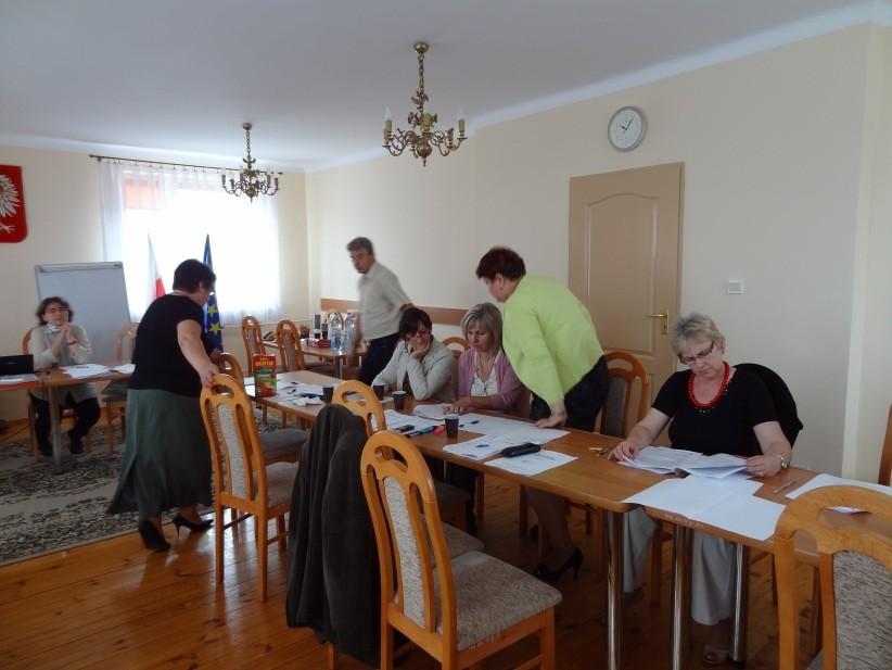 Zakończyła się już także realizacja zadania czwartego tj. wdrażanie KODEKSU ETYKI. Wszystkie trzy etapy tzn.