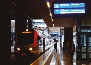 Uruchomione zostały także specjalne połączenia do Częstochowy i Krakowa. Z przejazdów ŁKA skorzystało łącznie około 10 tysięcy pielgrzymów.