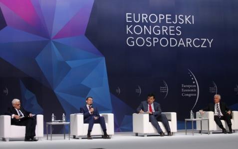 MIASTO WIELKICH WYDARZEŃ Europejski Kongres Gospodarczy 8 000 GOŚCI Z EUROPY, AZJI I AFRYKI 700 MÓWCÓW 120 DEBAT REPREZENTANCI: