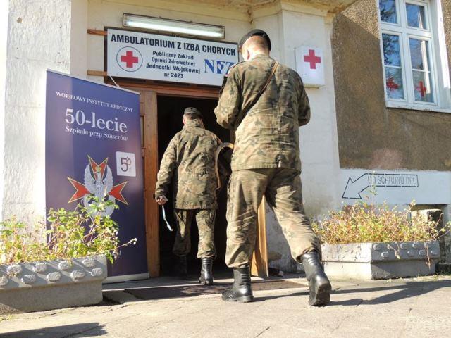 2 personel szpitala uczestniczył w zabezpieczeniu medycznym polskich kontyngentów wojskowych w Iraku i Afganistanie.