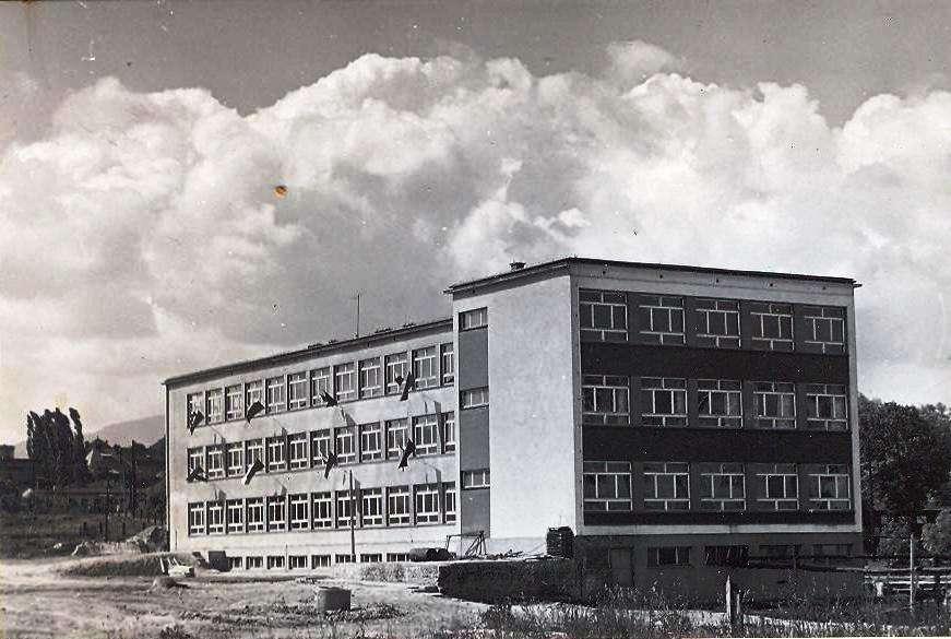Widok od ulicy