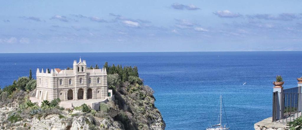 WŁOSKI WE WŁOSZECH Kalabria (Tropea) Malowanie Wykorzystaj naturalną malowniczą scenerię nie tylko do odpoczynku, ale również zainspiruj się i zanurz w twórczej atmosferze.