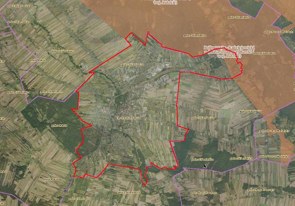 Prgnza ddziaływania na śrdwisk prjektu Strategii Rzwju Miasta Skierniewice d rku Rysunek 5 Blimwsk-Ra ziejwicki Obszar Chrnineg Krajbrazu z liną śr kwej Rawki na tle Miasta