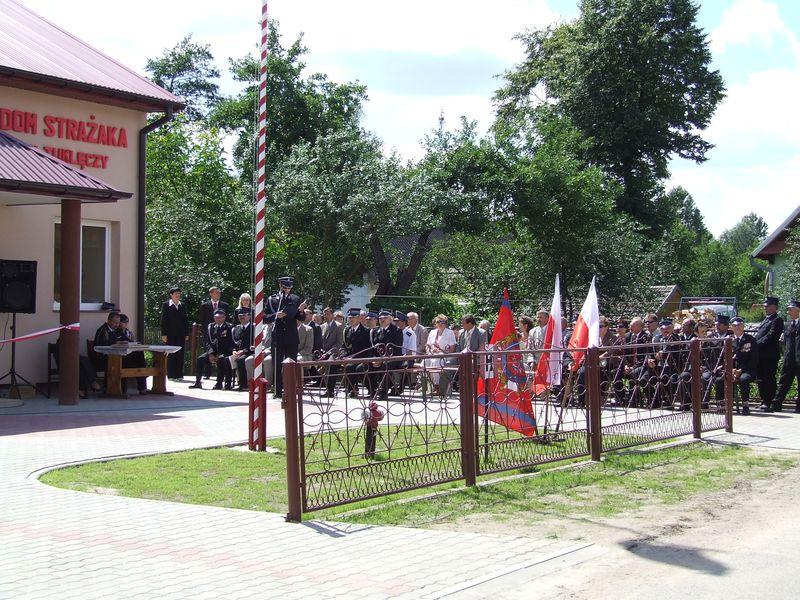 Uroczyste otwarcie wyremontowanej strażnicy w dniu 08.07.2007r. Wiosną 1970r. za w/w pieniądze została zakupiona działka o pow. 0,14 ha oraz wykonano dokumentacje. Jesienią 1971r.