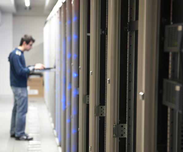 Firma Cisco ocenia, że w 2000 r. do Internetu podłączonych było zaledwie około 200 milionów urządzeń.