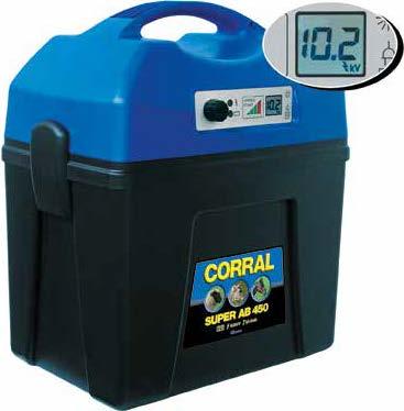 CORRAL Elektryzatory zasilane bateriami 12 V Corral Super AB 450 Digital bardzo silny elektryzator bateryjny 12 V zalecany do ogrodzeń dla owiec i do ochrony przed drapieżnikami wyświetlacz cyfrowy