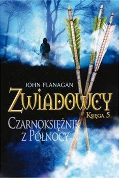 Zwiadowcy. Księga 5. Czarnoksiężnik z północy Autor: Flanagan John Od wydarzeń opisanych w Bitwie o Skandię minęło pięć długich lat. Will, niegdyś uczeń Halta, dziś sam jest pełnoprawnym zwiadowcą.