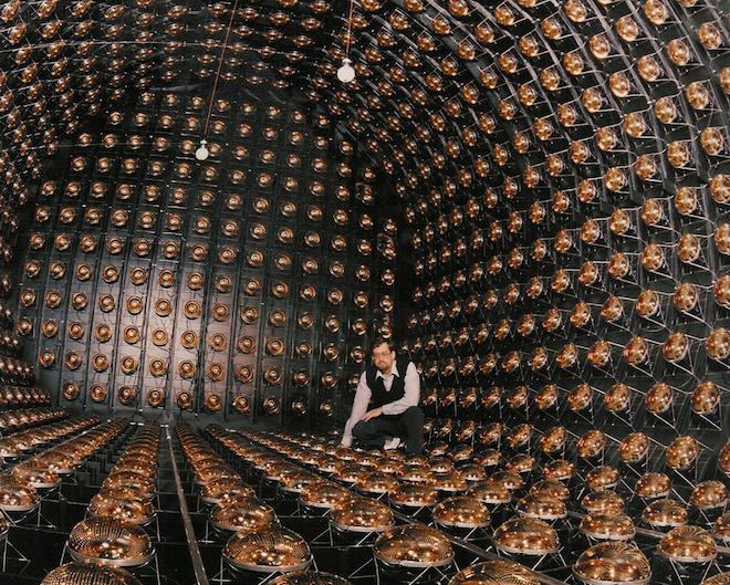 Eksplozja ilości rodzajów cząstek Neutrino (Pauli,