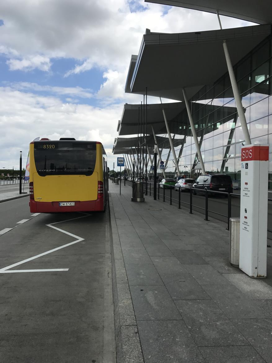 PRZYJAZD NA LOTNISKO AUTOBUSEM. 5.