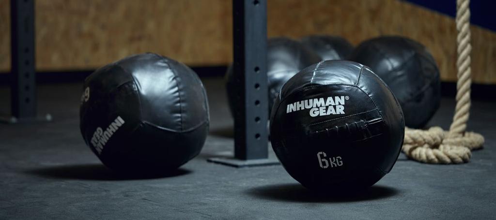 45 Kettlebells Piłka lekarska Odlewane z żeliwa szarego kettle Inhuman Gear wyprodukowane zostały tak, ażeby zadowolić nawet najbardziej wymagających miłośników metody hardstyle.