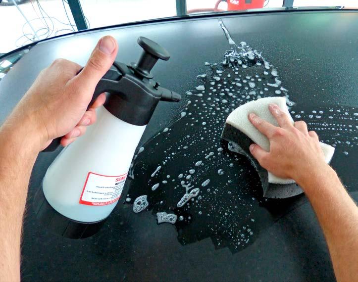 Wait a few minutes until the fluid film has almost completely evaporated, afterwards apply a second time and after waiting again, polish out the remaining thin film with a microfiber cloth ultra fine.