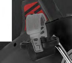 adjustment: vertical pulsometr wbudowany w kierownicę / heart rate monitor built into the handlebar rolki transportowe / transport wheels maksymalne obciążenie produktu / maximum weight load of the