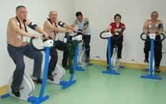 W treningu cardio stosuje się obciążenia: A wolny chód (2 km/h) 2 min, szybki chód (4 km/h) 4 min