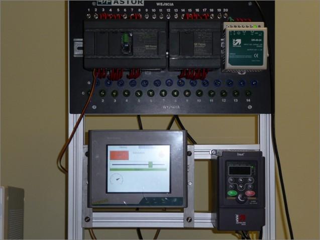 Komputery przemysłowe i pakiety HMI SCADA 2 Tematyka bloku: Zaawansowane systemy elektronicznego sterowania i nadzoru procesów przemysłowych Komputery przemysłowe - budowa, działanie, programowanie