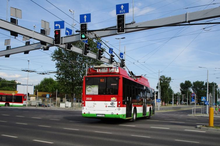 Aktualności TROLEJBUSEM PRZEZ NOWY MOST Oddanie do użytkowania przedłużenia ul.