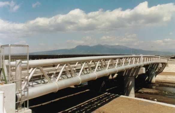 Koszty w Cyklu śycia Produktu Przykład W Japonii lekkiej konstrukcji mosty są stosowane do transportowania wody pitnej oraz kładki dla pieszych przez rzekę o rozpiętości do 632m.