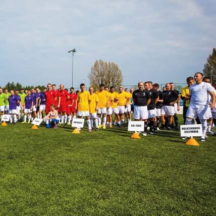 MeCz LiGa Organizacja pojedynczego meczu sportowego zarówno dla pracowników, jak również klientów. Przykładowe scenariusze: kadra kierownicza vs.