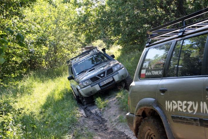 OFF - ROAD Do dyspozycji będą 4 samochody profesjonalnie