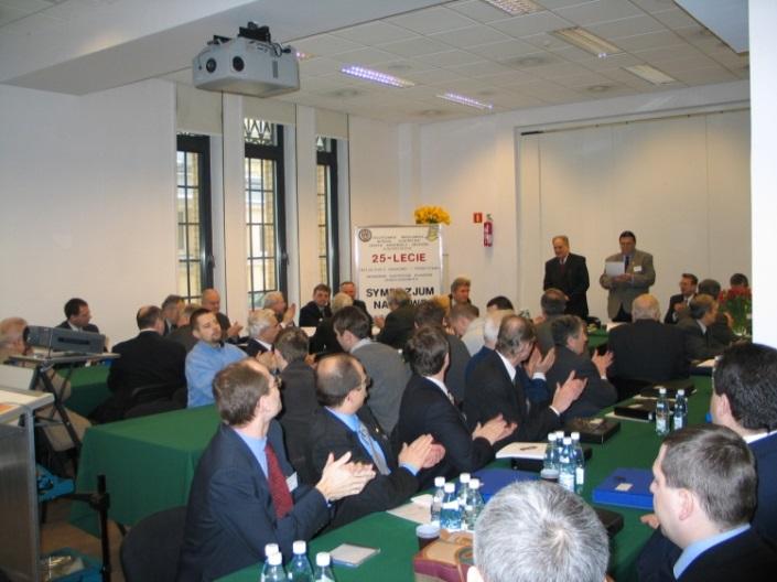 Konferencje i seminaria naukowe otwarte dla naszych studentów W Zakładzie Konstrukcji Urządzeń Elektrycznych odpowiedzialnym za kształcenie w dziedzinie