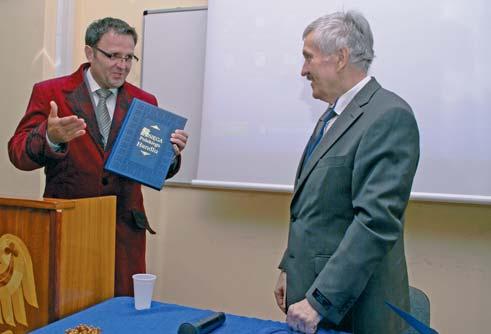 Profesor Jan Rymarczyk zasługuje z pewnością na miano klasyka literatury polskiej z zakresu biznesu międzynarodowego, co stwierdzają wybitni przedstawiciele tej dyscypliny nauki, m.in. prof. M.