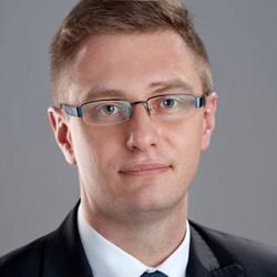 Praktyk w zakresie Zarządzania Projektami, LEAN Management, ADKAR Change Management oraz Business Process Reengineering. Certyfikowany audytor ISO. FILIP BADZIAK Senior Associate, Crido Legal J.