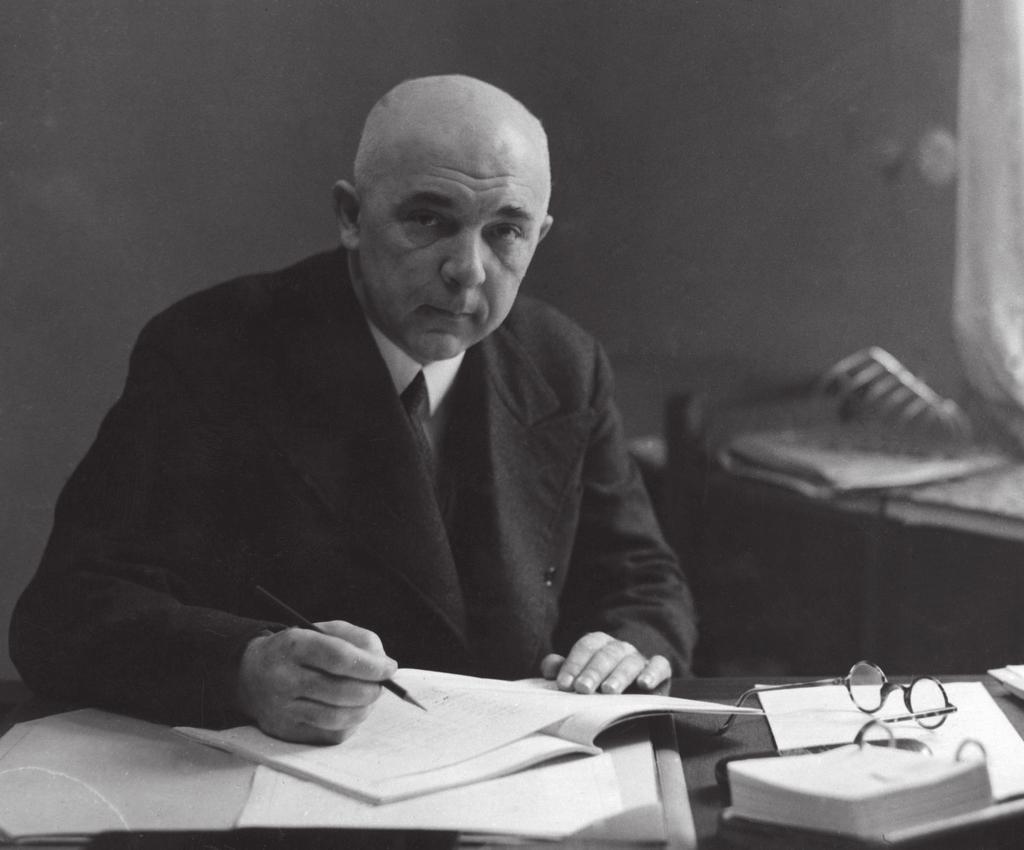 Krótko o historii instytucji ZUS został powołany do życia rozporządzeniem prezydenta Rzeczypospolitej Polskiej z dnia 24 października 1934 r., które zmieniło ustawę z dnia 28 marca 1933 r.