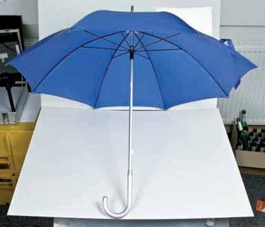 Art: 5200 Parasol automatyczny "Limoges" Automatyczny parasol z wygit, plastikow rczk. Z tym parasolem Twoja reklama bdzie widoczna z daleka! Pakowany w foliow torb.