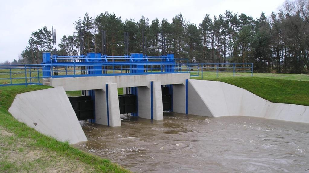 Stan ewidencyjny urządzeń melioracji podstawowych i gospodarki wodnej dane na dzień 01.01.2016 MELIORACJE PODSTAWOWE Rzeki i kanały 7.068,3 km Zbiorniki wodne 38 szt.