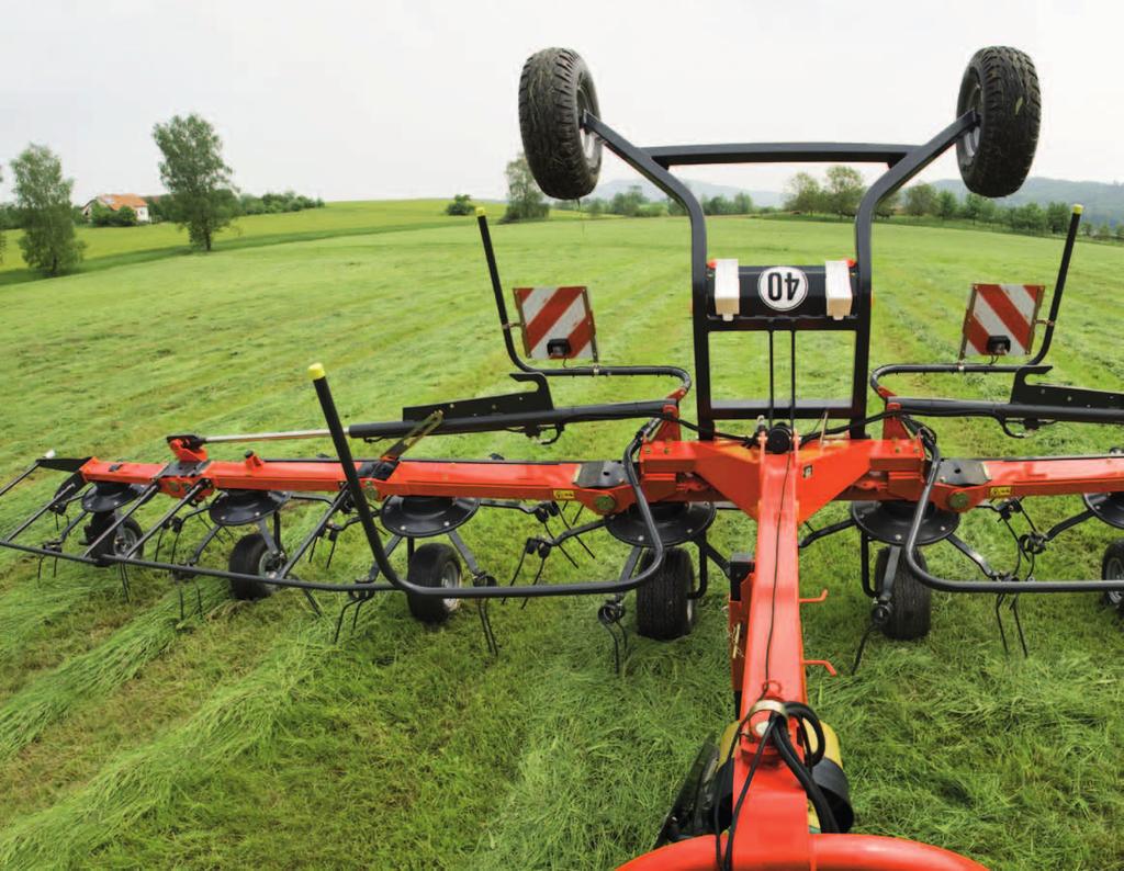 MAKSIMUM WYDAJN KUBOTA TE6576C-TE8590C Idealne rozwiązanie Czy jesteś właścicielem ciągnika o małej mocy i niskiej sile udźwigu, który chciałbyś użyć do pracy ze swoim przetrząsaczem? Nie ma sprawy.