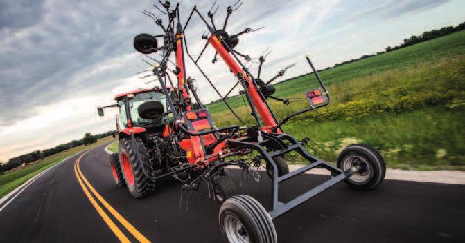 ODNY Z szerokością roboczą 9,0 m przetrząsacz Kubota TE8590 oferuje 50 cm szerokości roboczej więcej niż odpowiadające mu maszyny konkurencji.