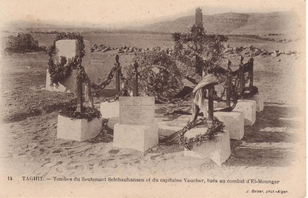 Grób porucznika Selchauhansena i kapitana Vauchez poległych w bitwie pod El Moungar.