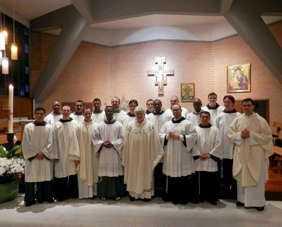 WYDARZENIA Seraphicum: posługi lektoratu i akolitatu tekst: fr. Cezar Nanea; foto: fr.
