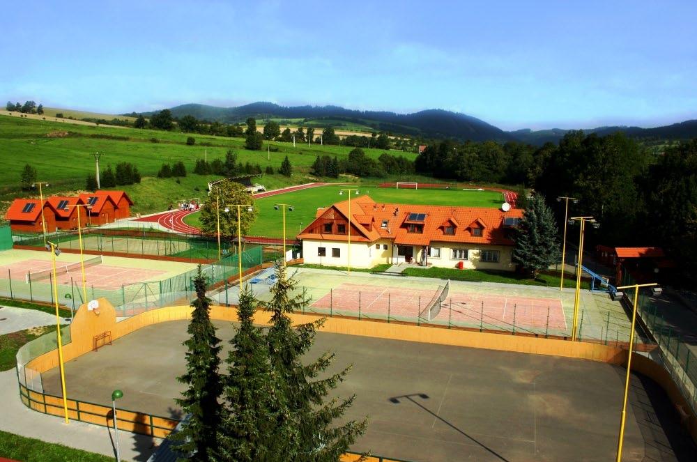 TAURON) 13:40 27 km Horovce 13:45 31 km Lednické Rovne 13:53 37 km Lednica močiare - mountain premie TAURON (horská prémia TAURON) 14:05 42 km Horovce 14:12 47 km železničné priecestie ( railway